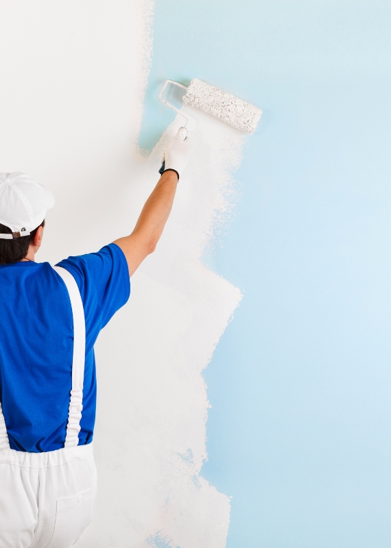 sesor de MAZ Construcción atendiendo pedido de Pinturas Acuario en Celaya